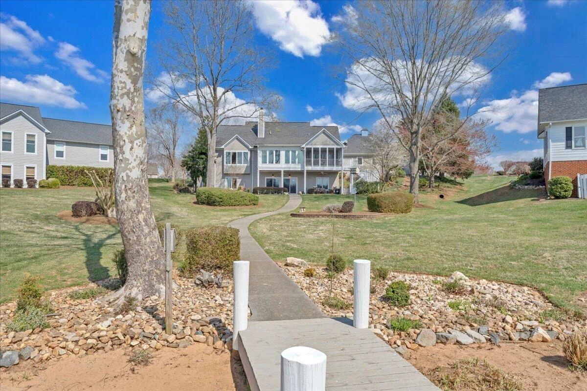 949 Boardwalk DR - Photo 87