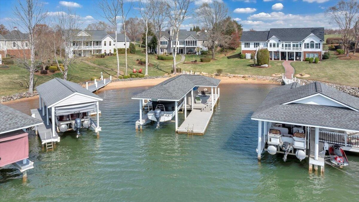 949 Boardwalk DR - Photo 90