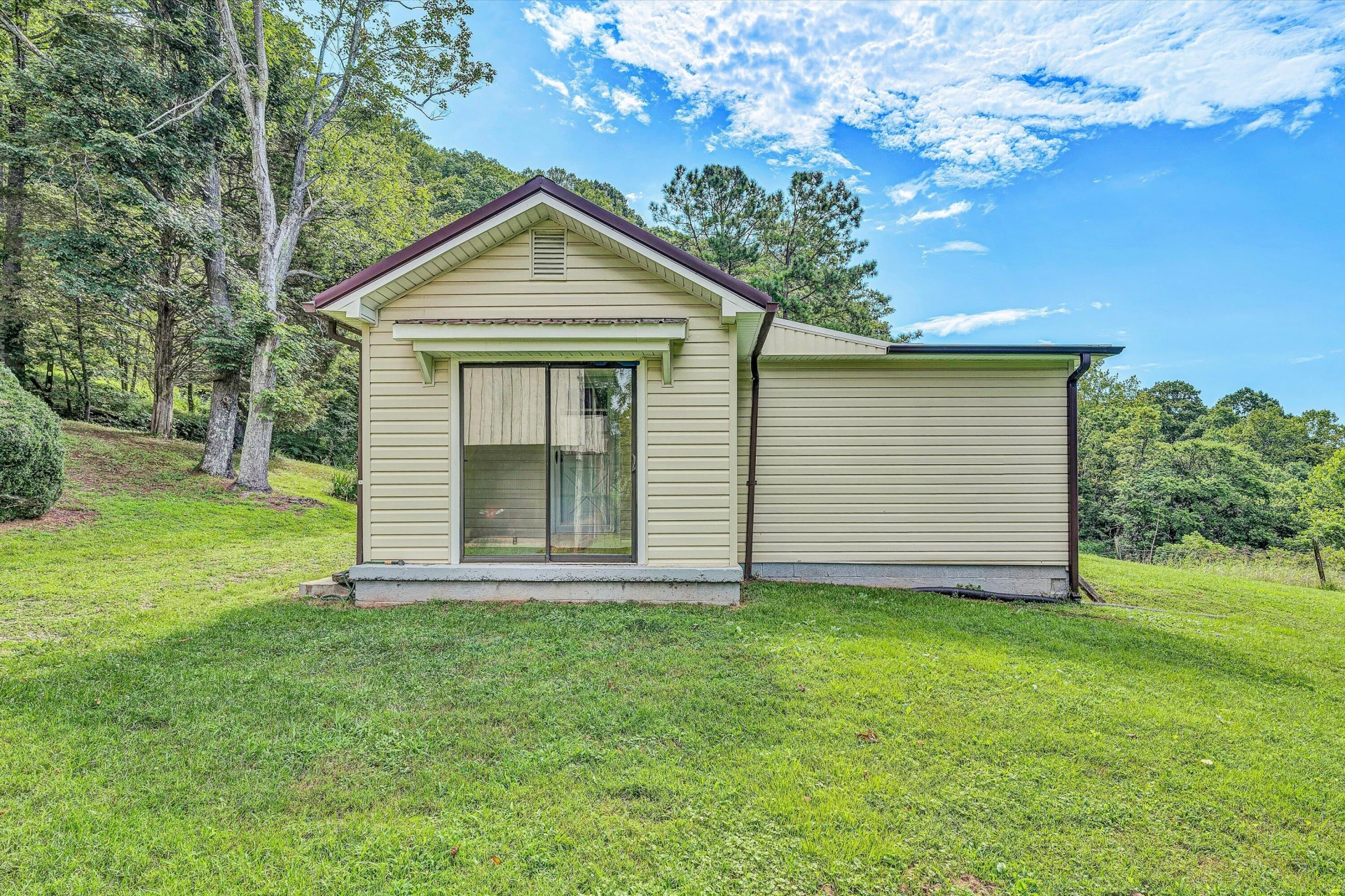 715 PRIMROSE RD - Photo 29