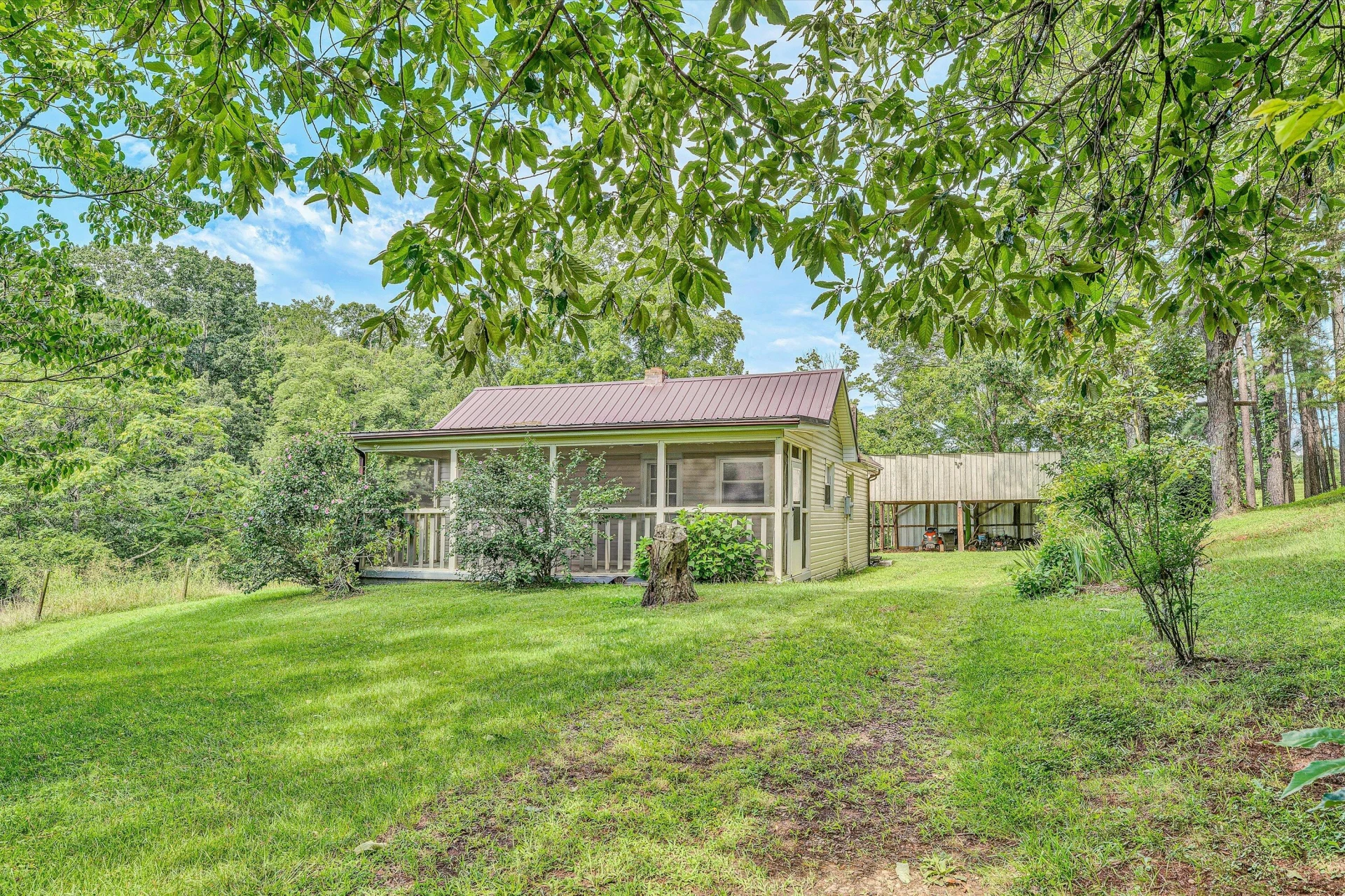 715 PRIMROSE RD - Photo 3