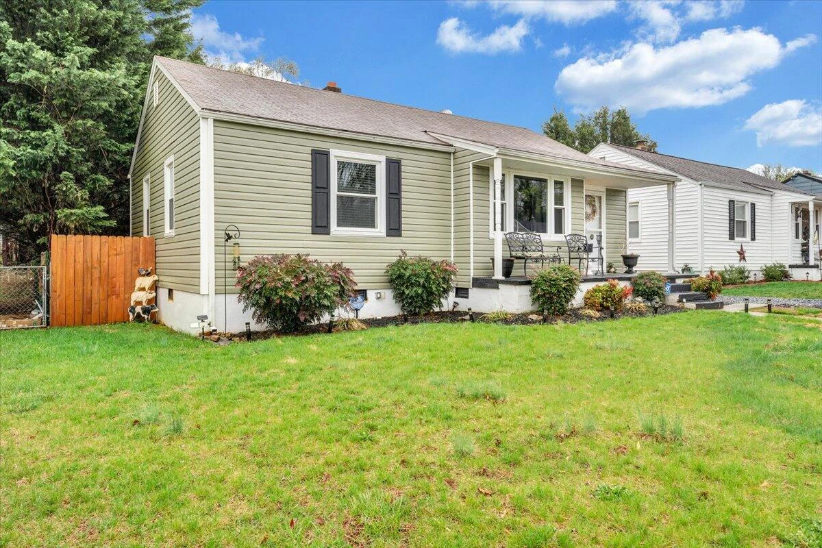 3315 Birchlawn AVE - Photo 19