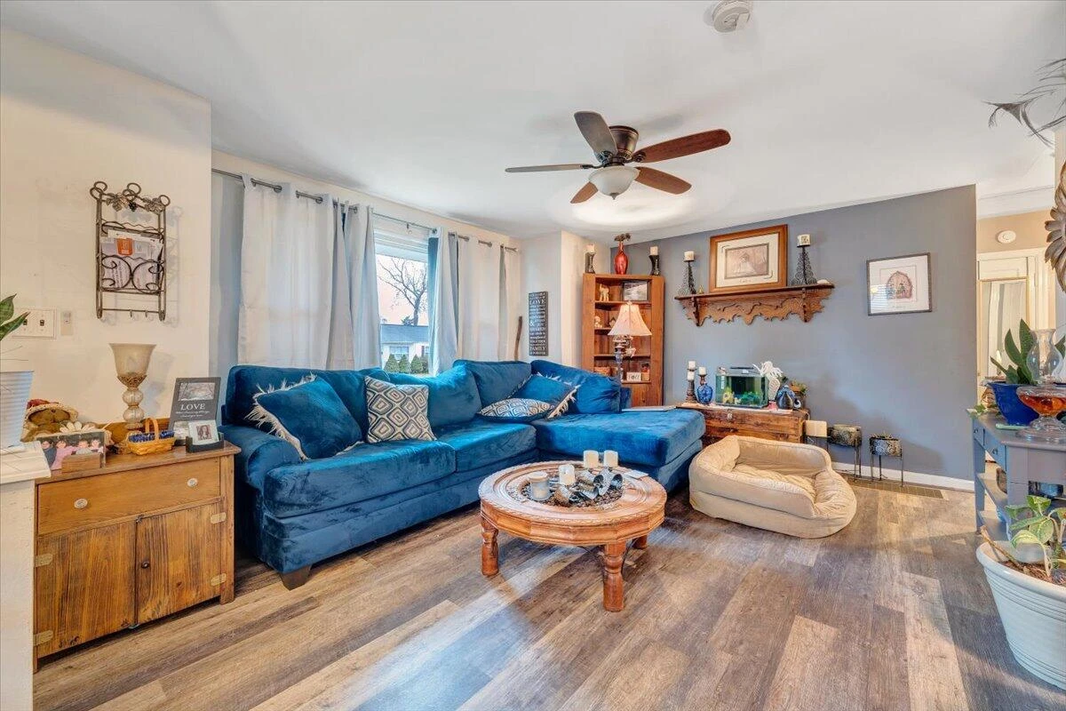 3315 Birchlawn AVE - Photo 4
