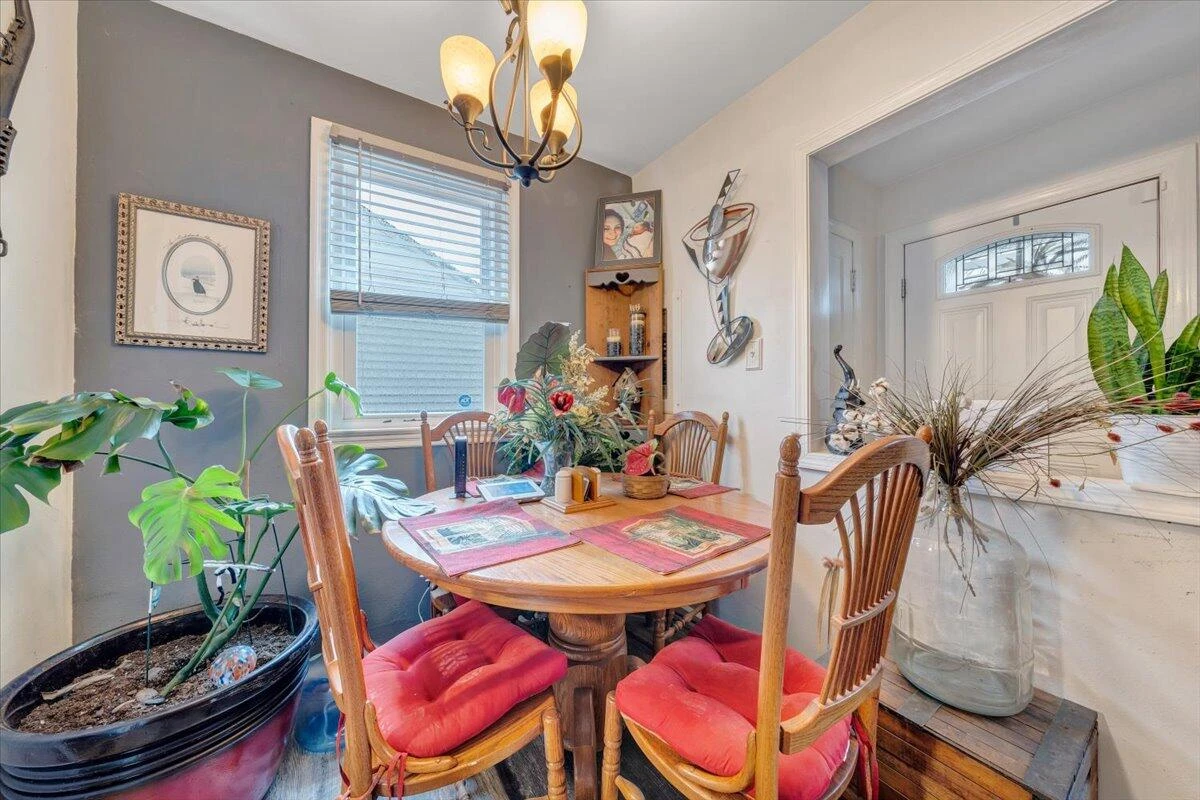 3315 Birchlawn AVE - Photo 6