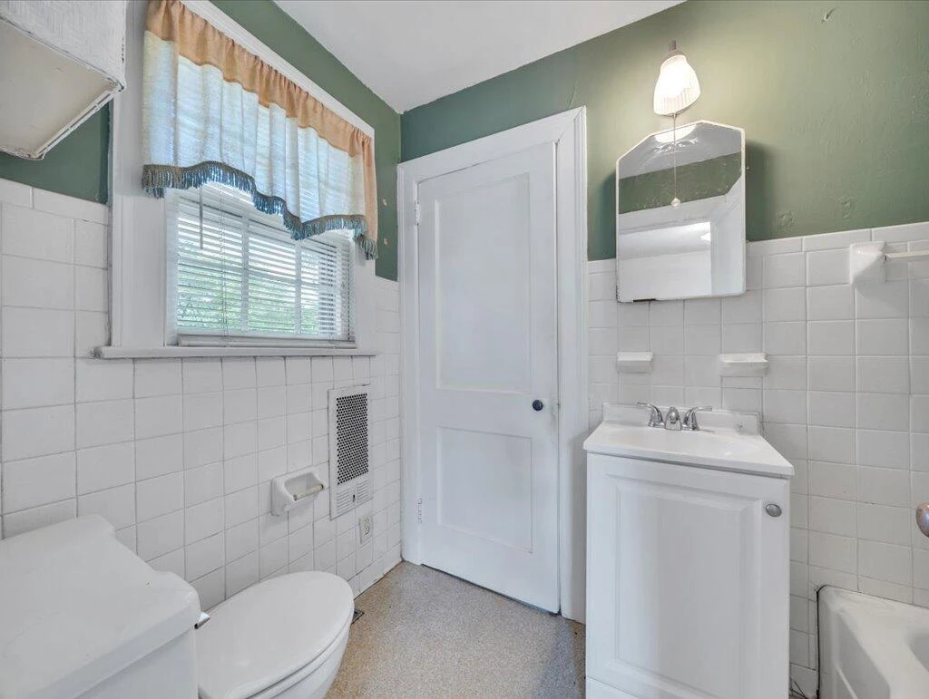 110 Lafayette AVE - Photo 21