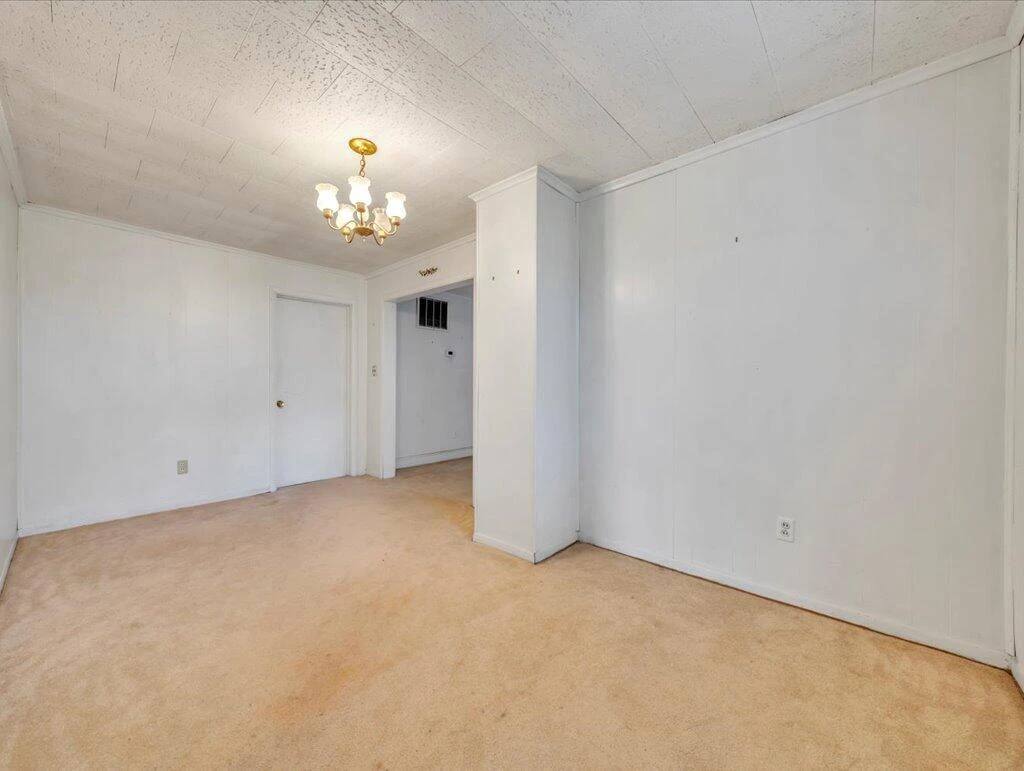 110 Lafayette AVE - Photo 9