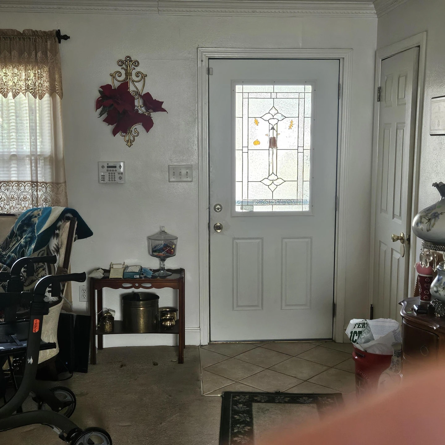 7372 Chester DR - Photo 2