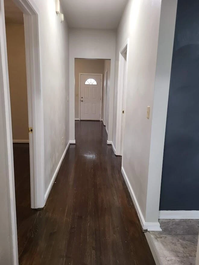 650 Montrose AVE - Photo 10