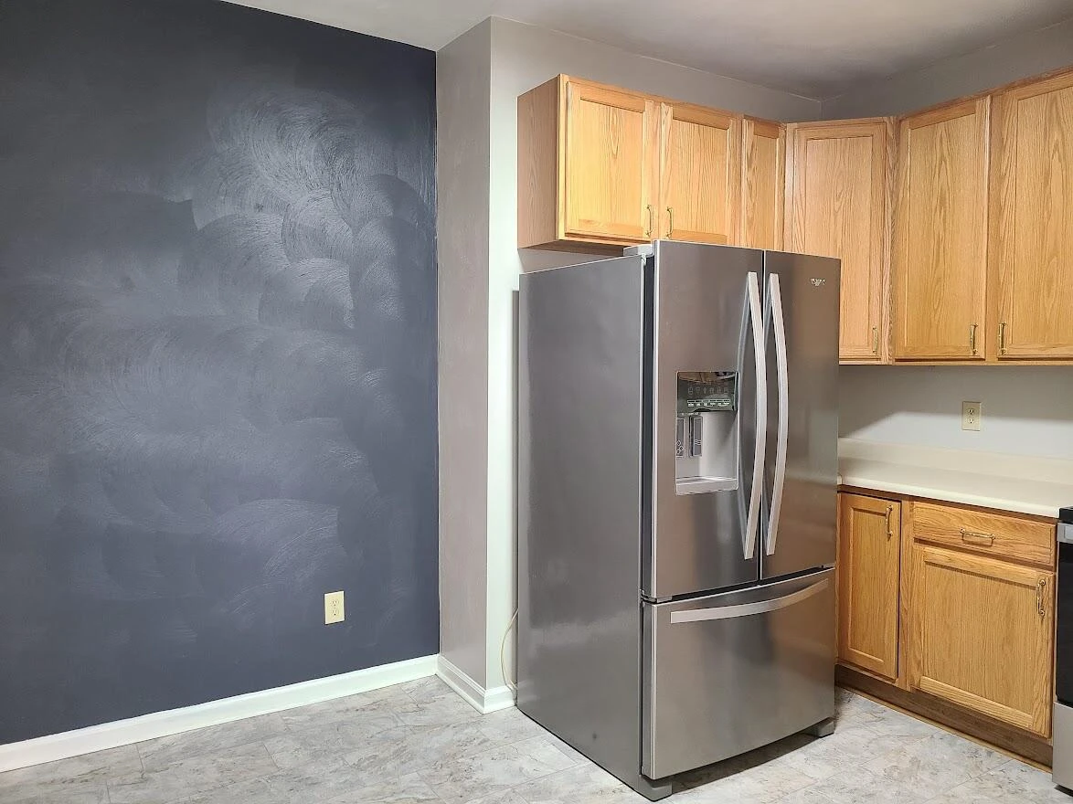 650 Montrose AVE - Photo 15
