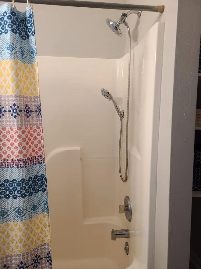 650 Montrose AVE - Photo 24