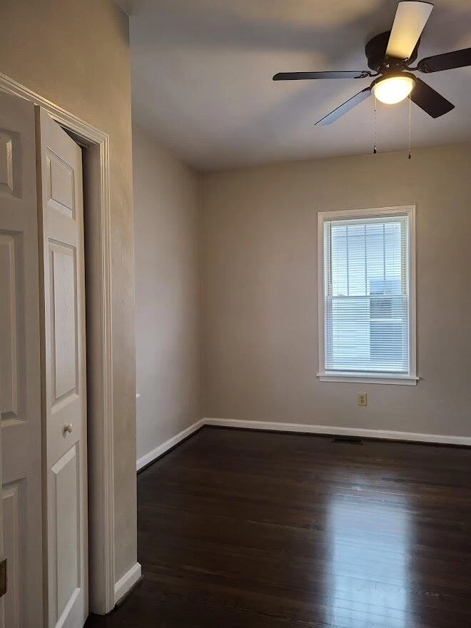 650 Montrose AVE - Photo 6
