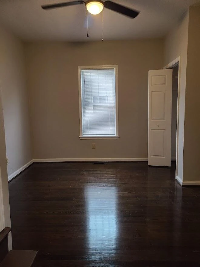 650 Montrose AVE - Photo 8