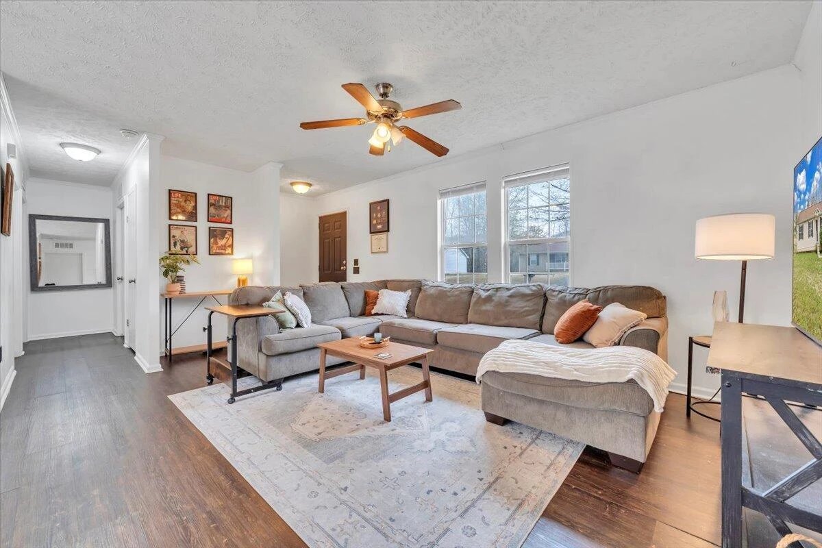 337 Leanor ST - Photo 13