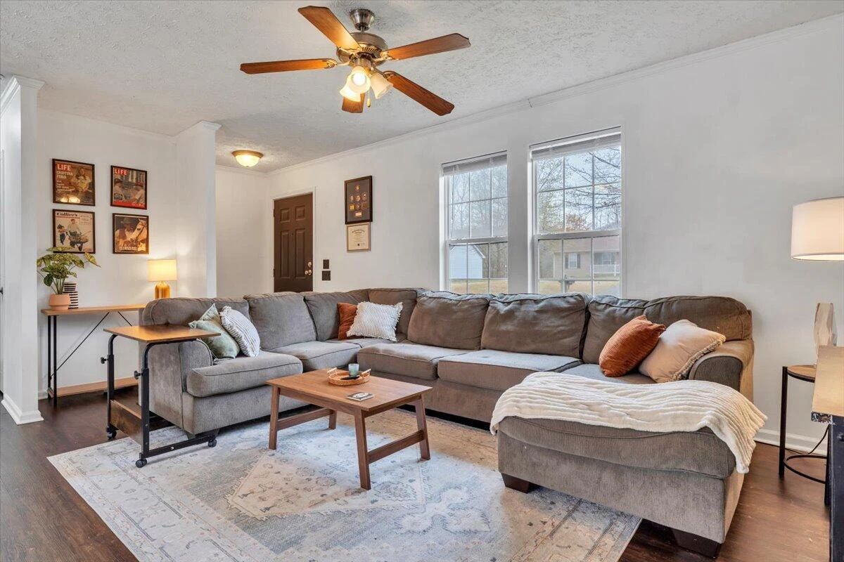 337 Leanor ST - Photo 14