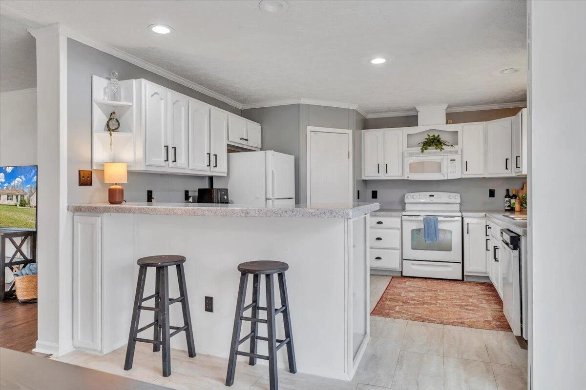 337 Leanor ST - Photo 21