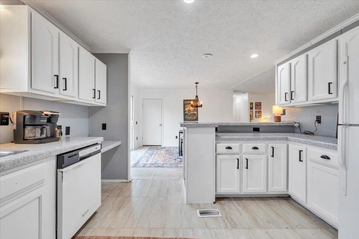 337 Leanor ST - Photo 27
