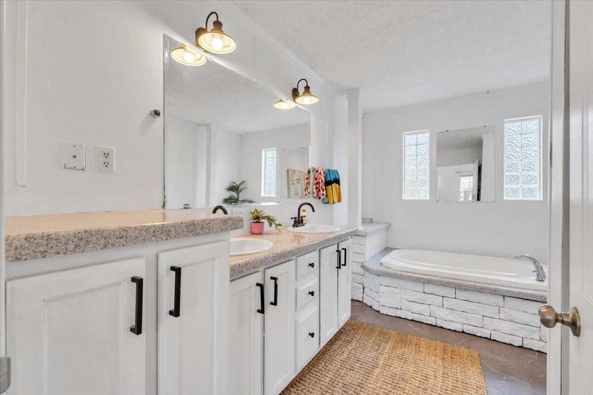 337 Leanor ST - Photo 32