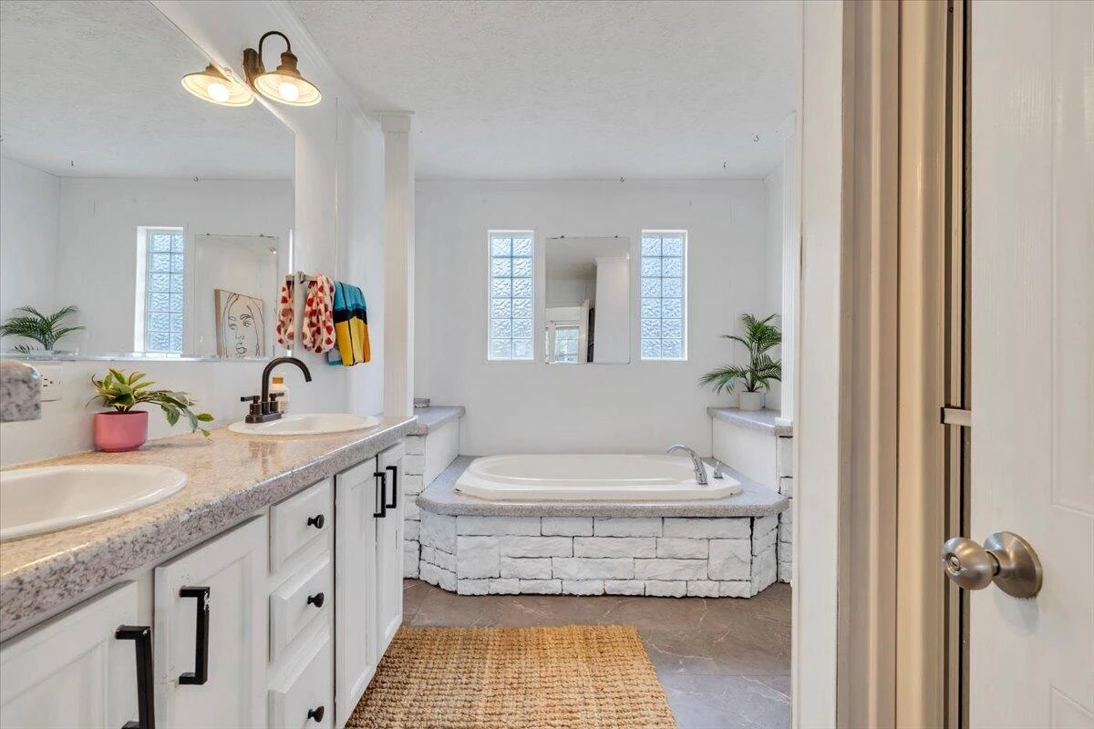 337 Leanor ST - Photo 33