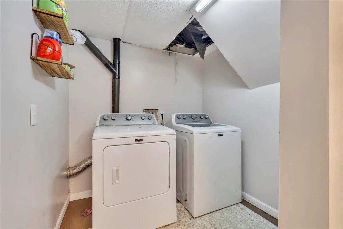 337 Leanor ST - Photo 40