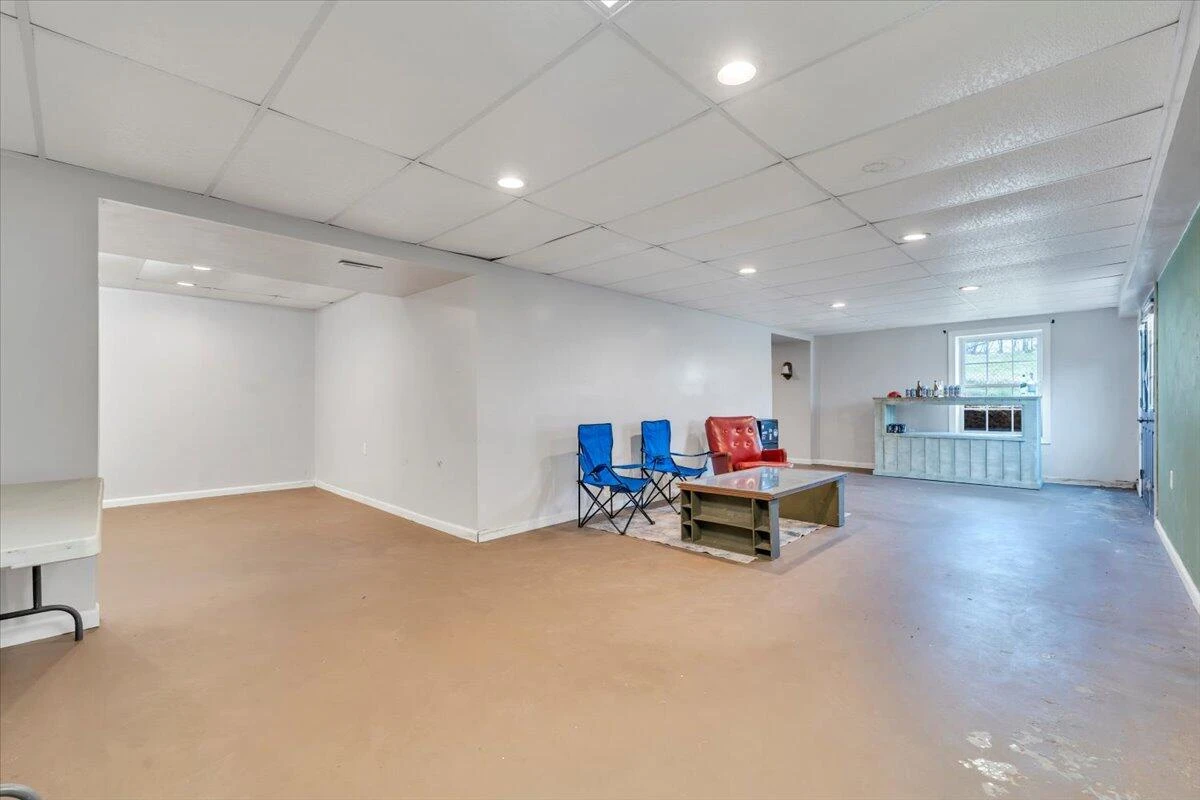 337 Leanor ST - Photo 42