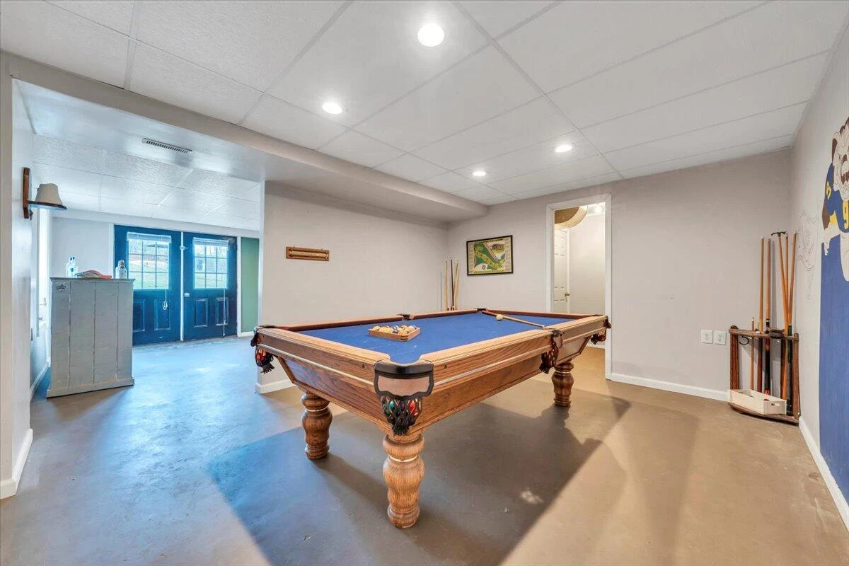 337 Leanor ST - Photo 46