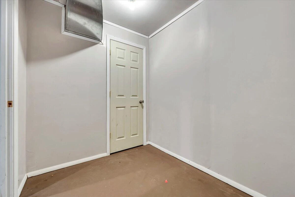 337 Leanor ST - Photo 47