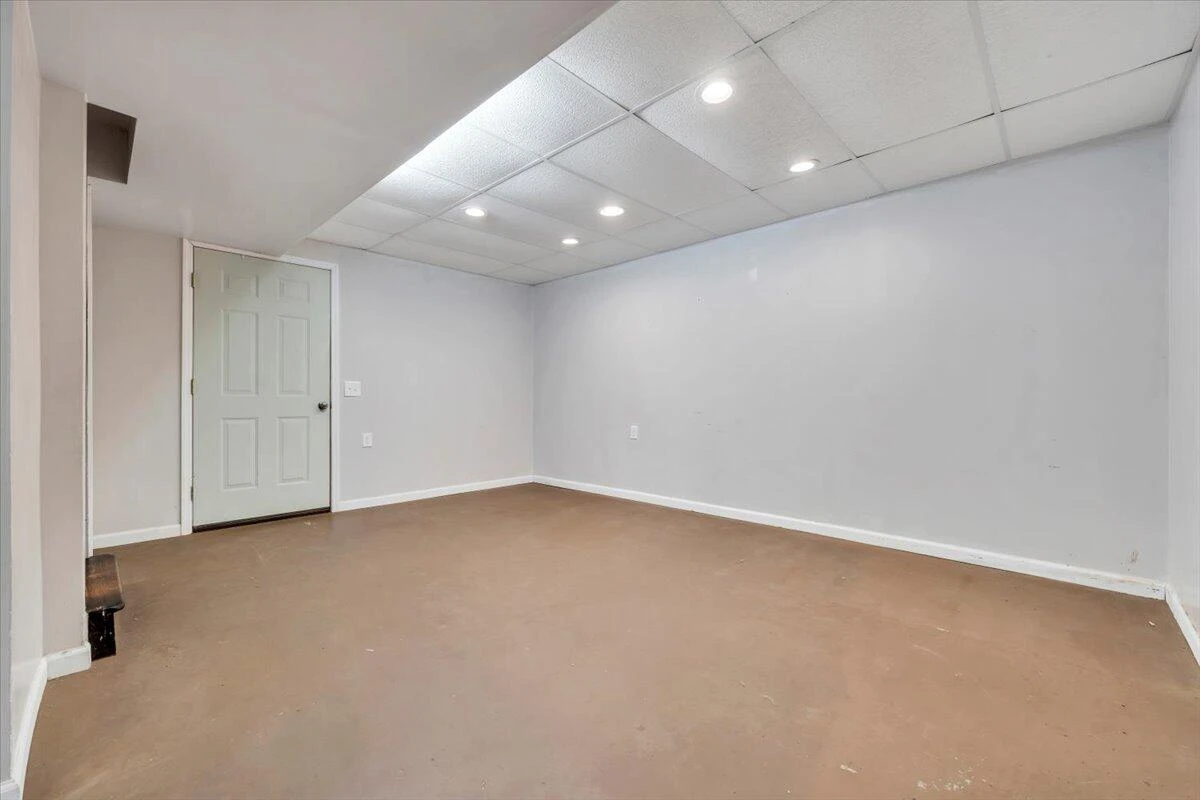 337 Leanor ST - Photo 48