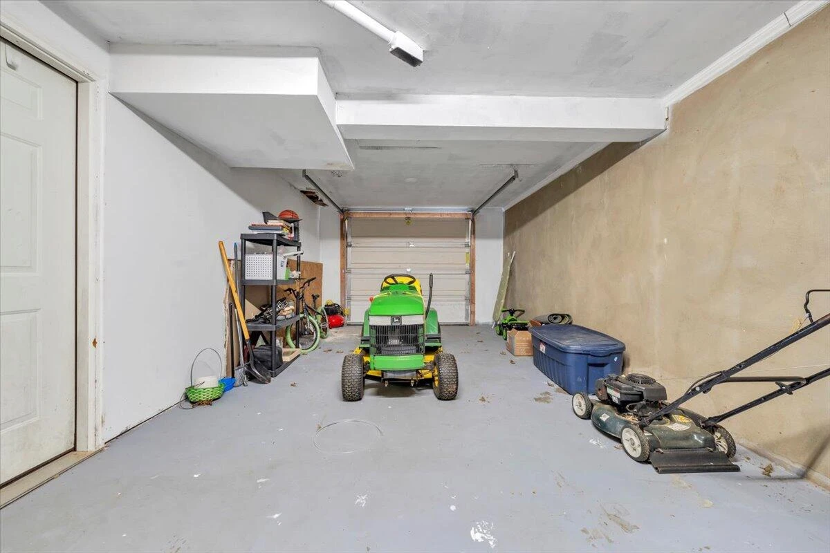 337 Leanor ST - Photo 49