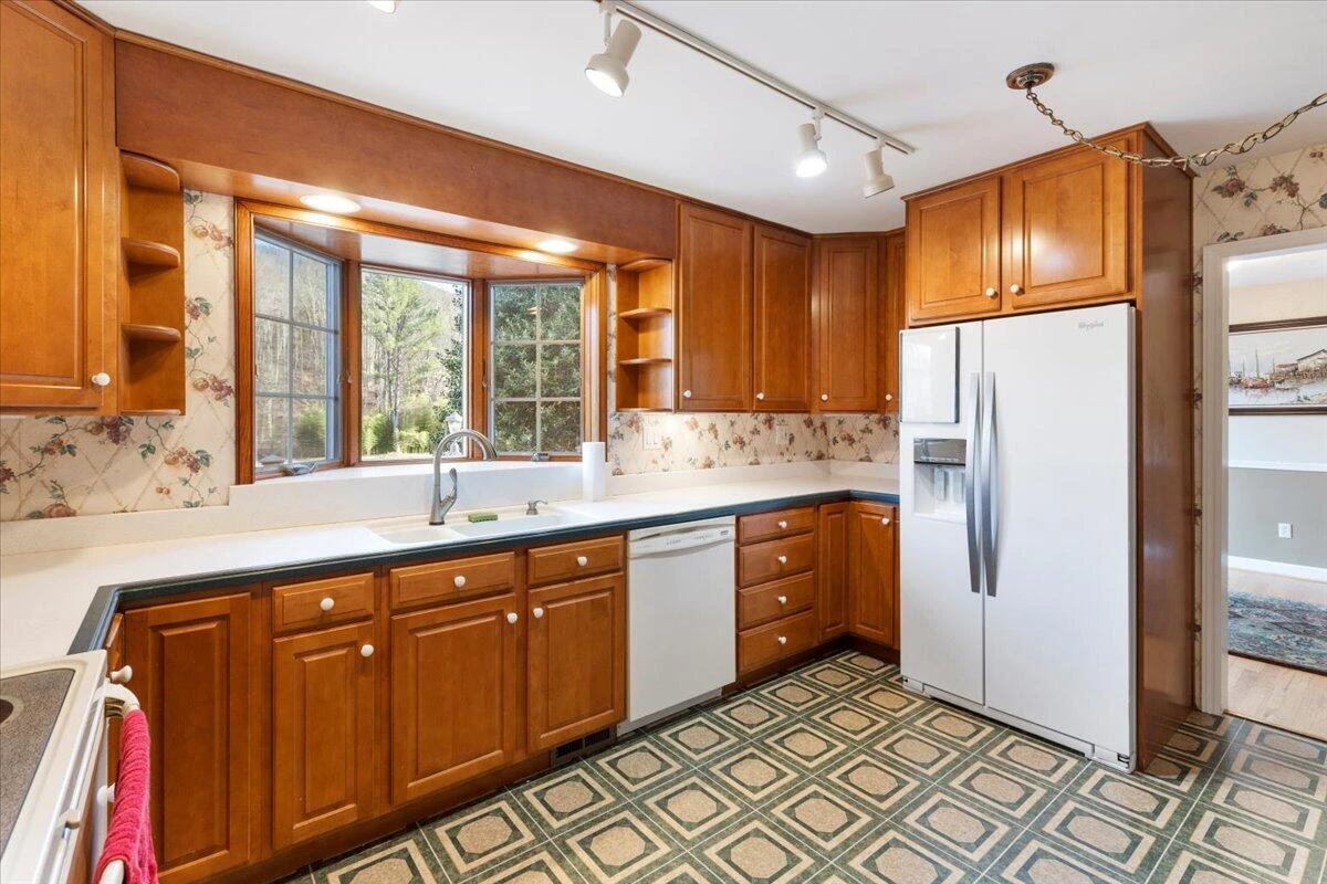 1356 Coopers Cove RD - Photo 139