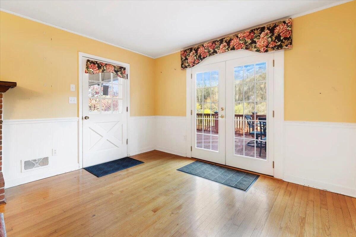 1356 Coopers Cove RD - Photo 143