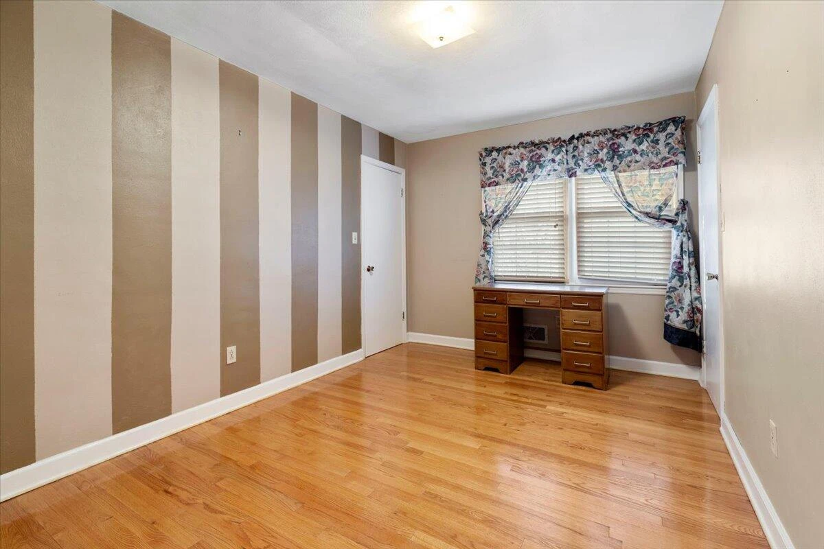 1356 Coopers Cove RD - Photo 160