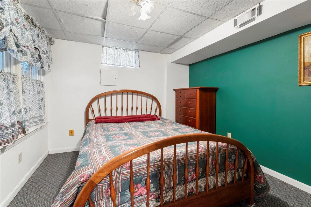 1356 Coopers Cove RD - Photo 167