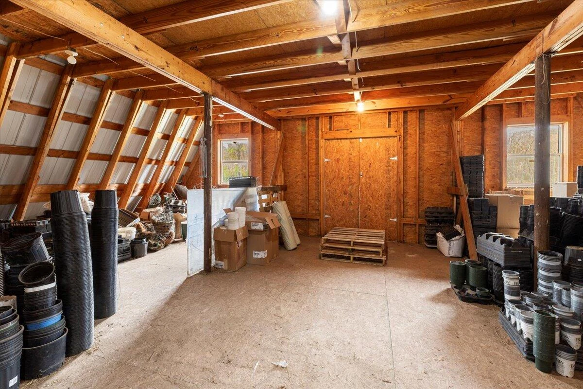 1356 Coopers Cove RD - Photo 24