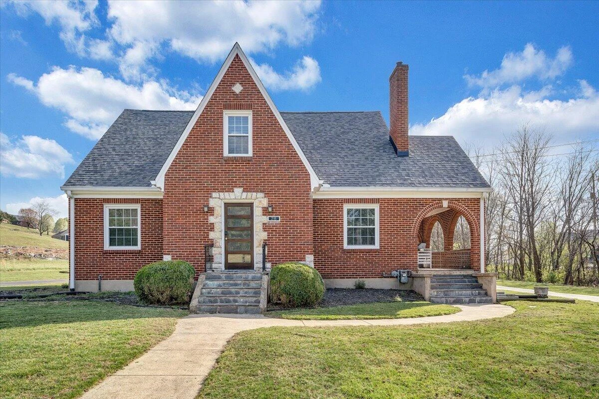 28 Richardson DR