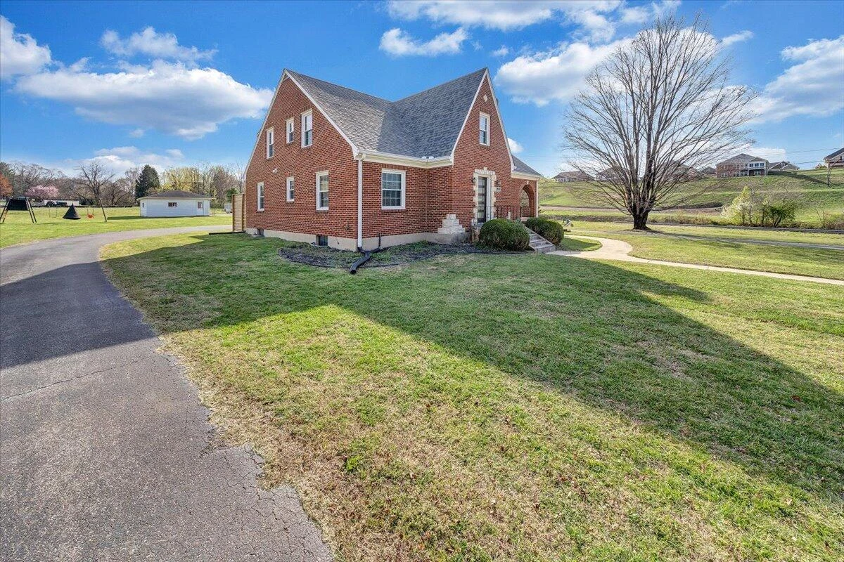 28 Richardson DR - Photo 42