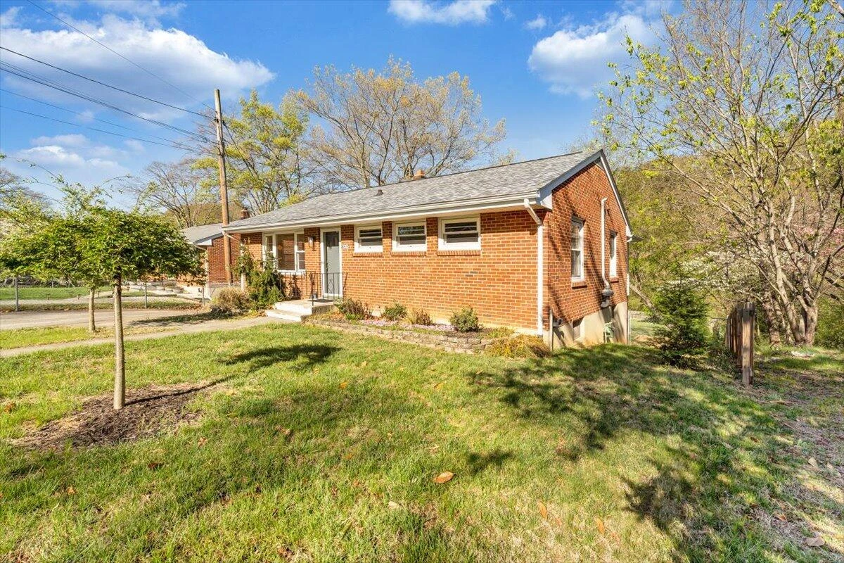3305 Snead RD - Photo 3