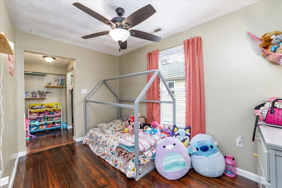 1527 Loudon AVE - Photo 24