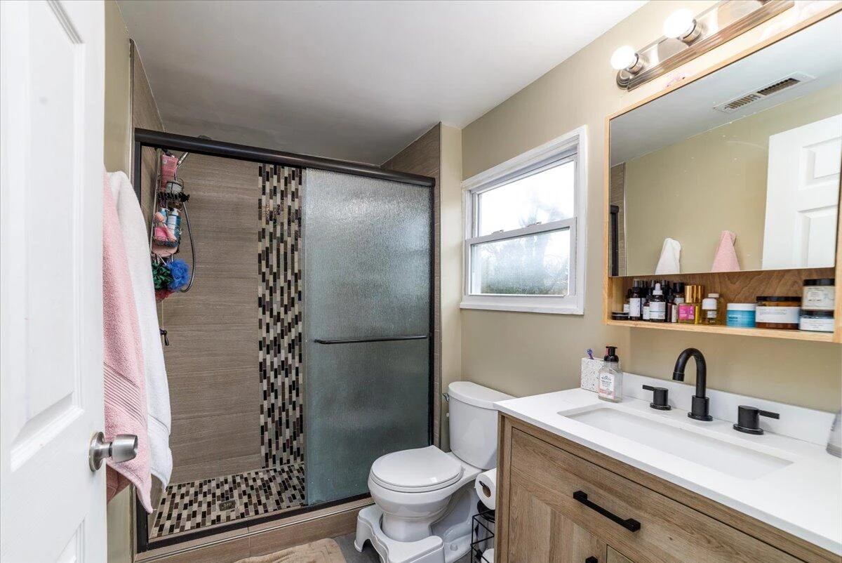 1527 Loudon AVE - Photo 28