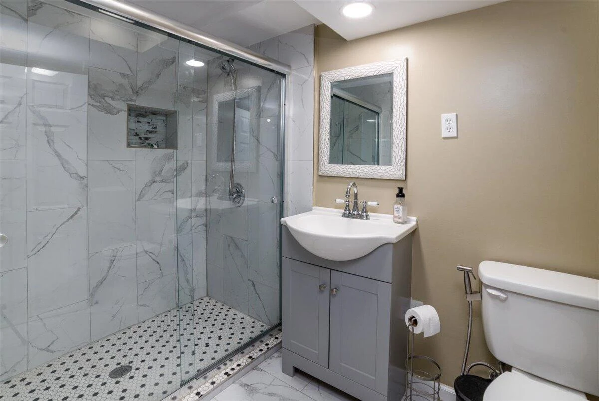 1527 Loudon AVE - Photo 35