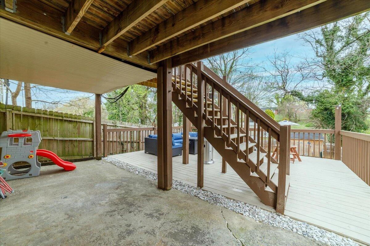 1527 Loudon AVE - Photo 37