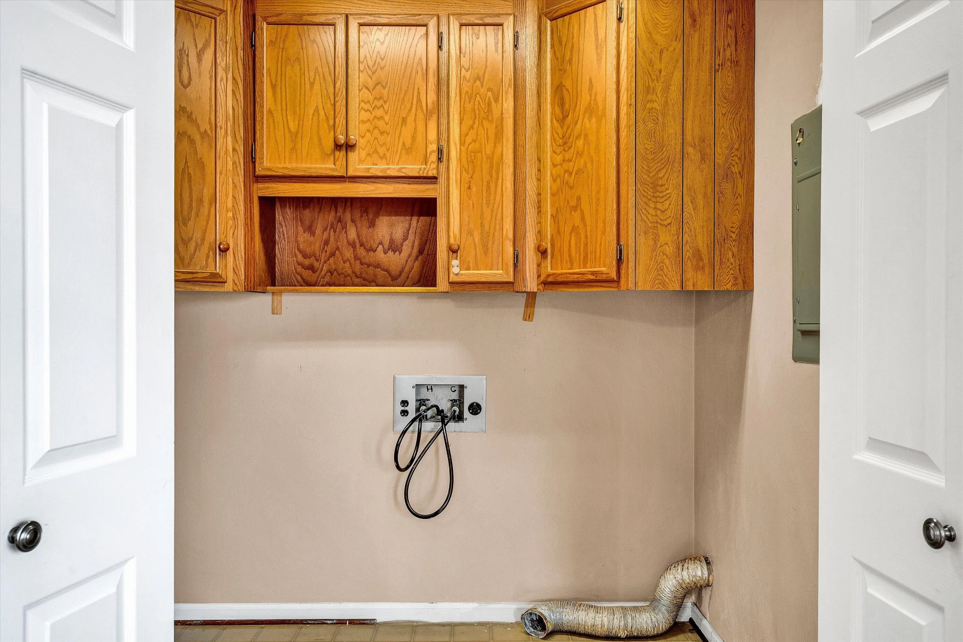 1714 ORCHARD DR - Photo 11