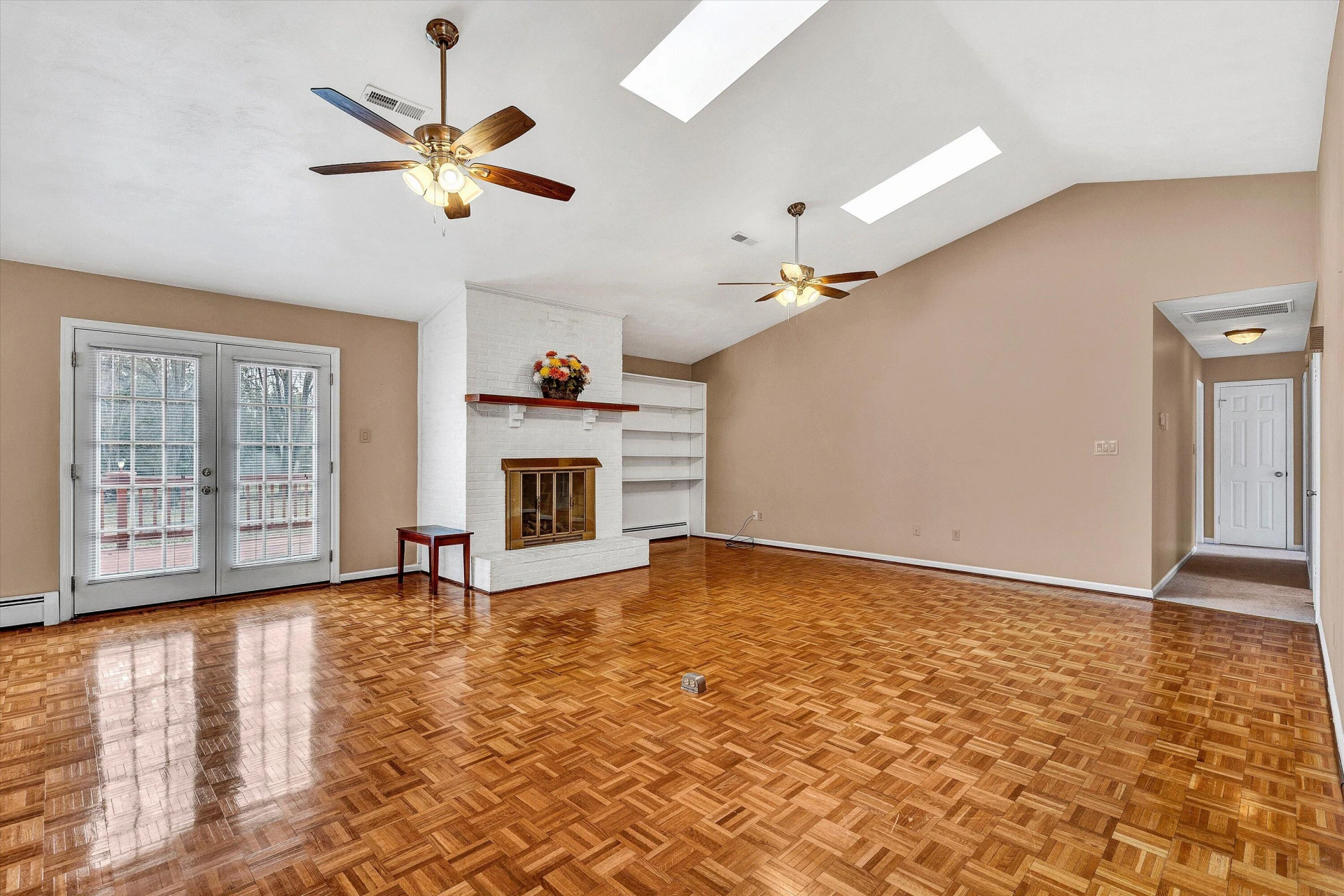 1714 ORCHARD DR - Photo 4