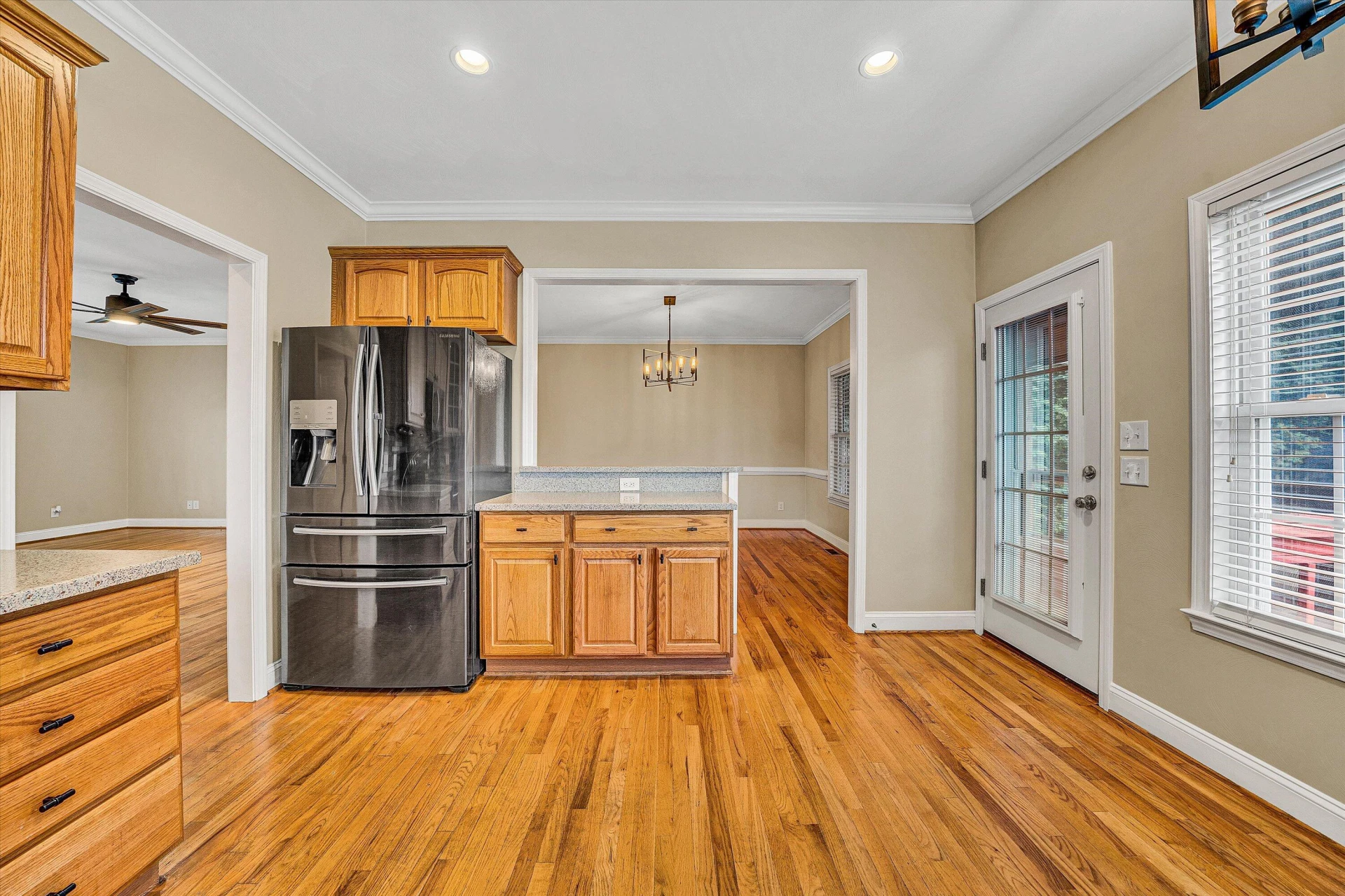 8007 Amber Wood CT - Photo 11