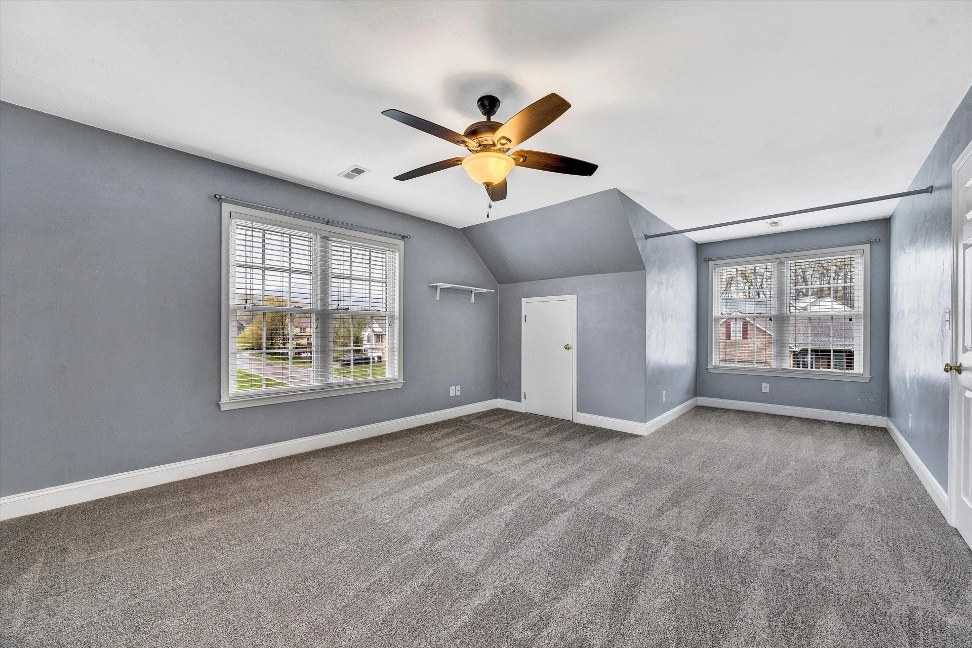 8007 Amber Wood CT - Photo 17