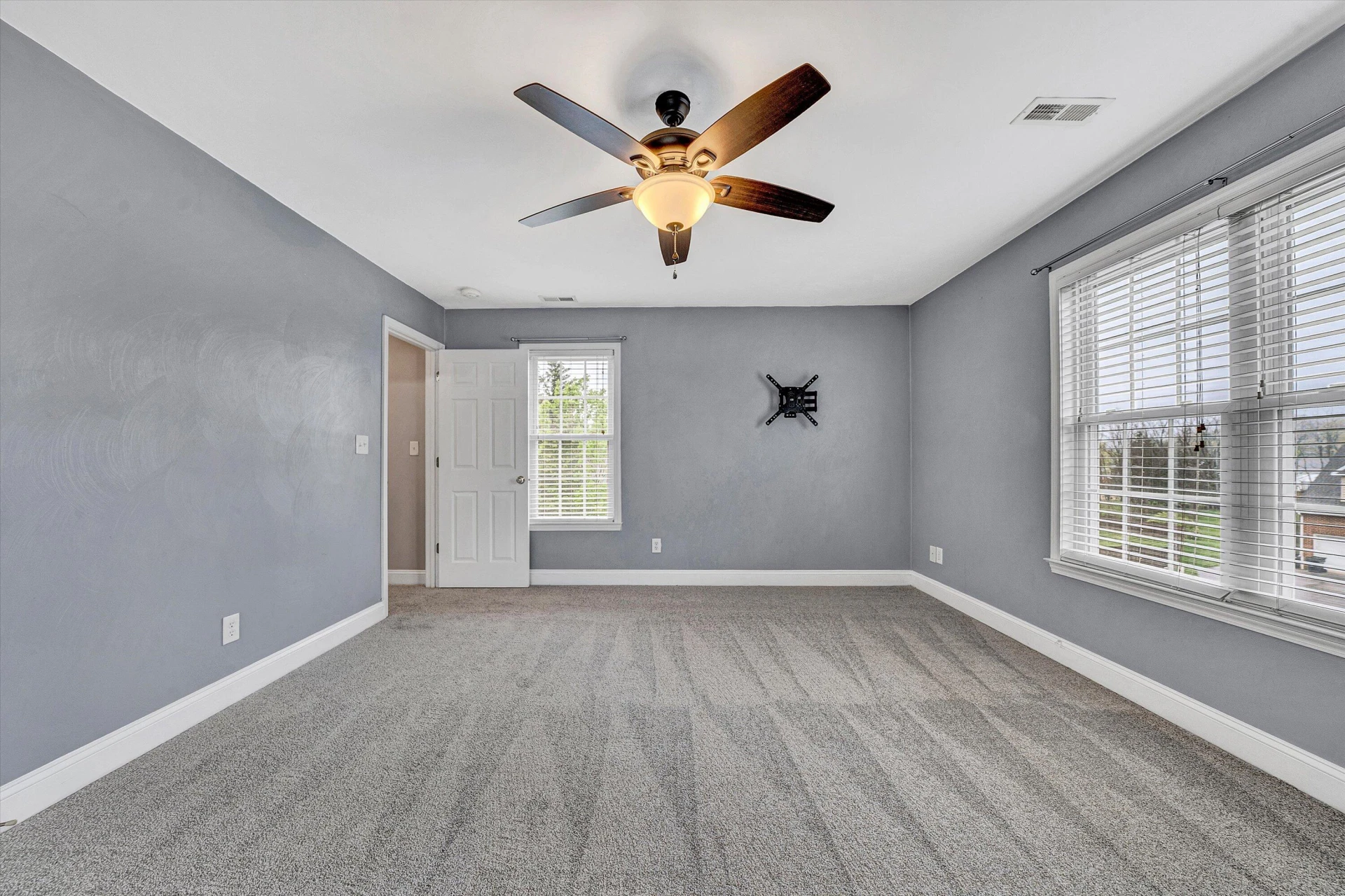 8007 Amber Wood CT - Photo 19