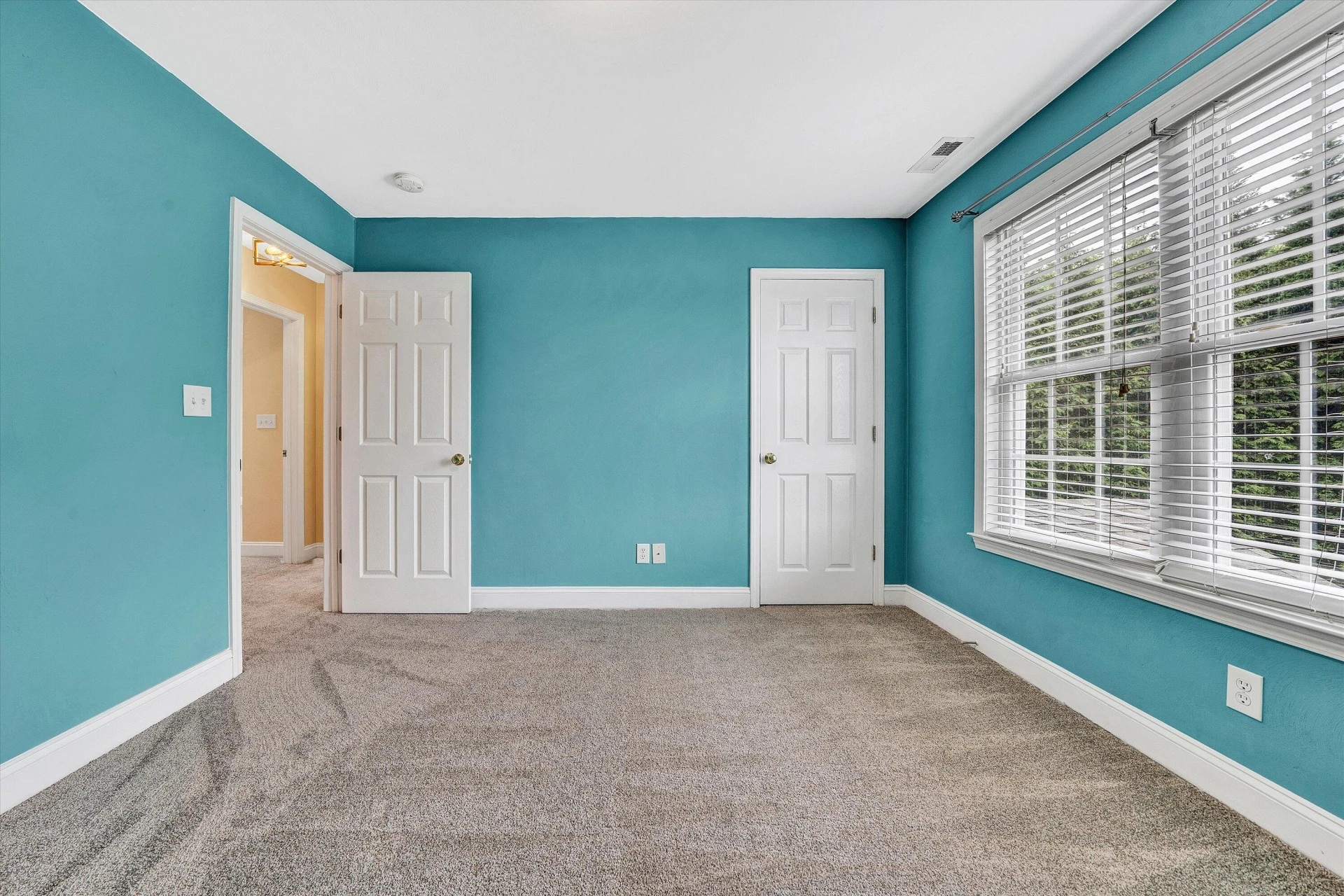 8007 Amber Wood CT - Photo 22