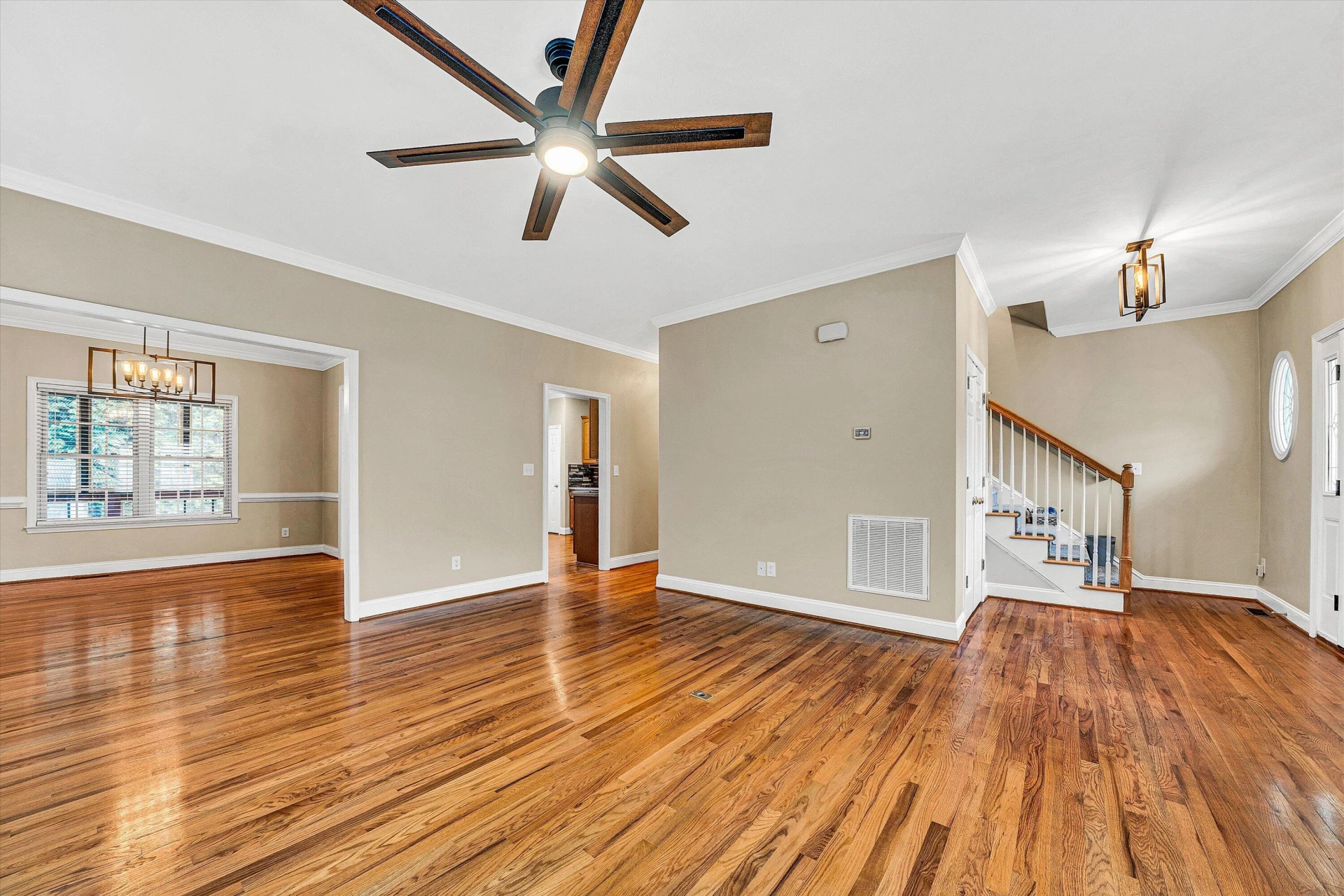 8007 Amber Wood CT - Photo 4