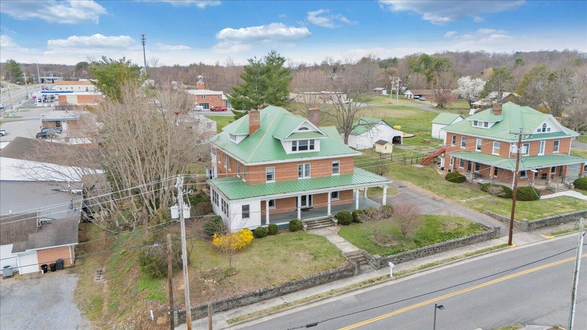 13 Giles AVE - Photo 110