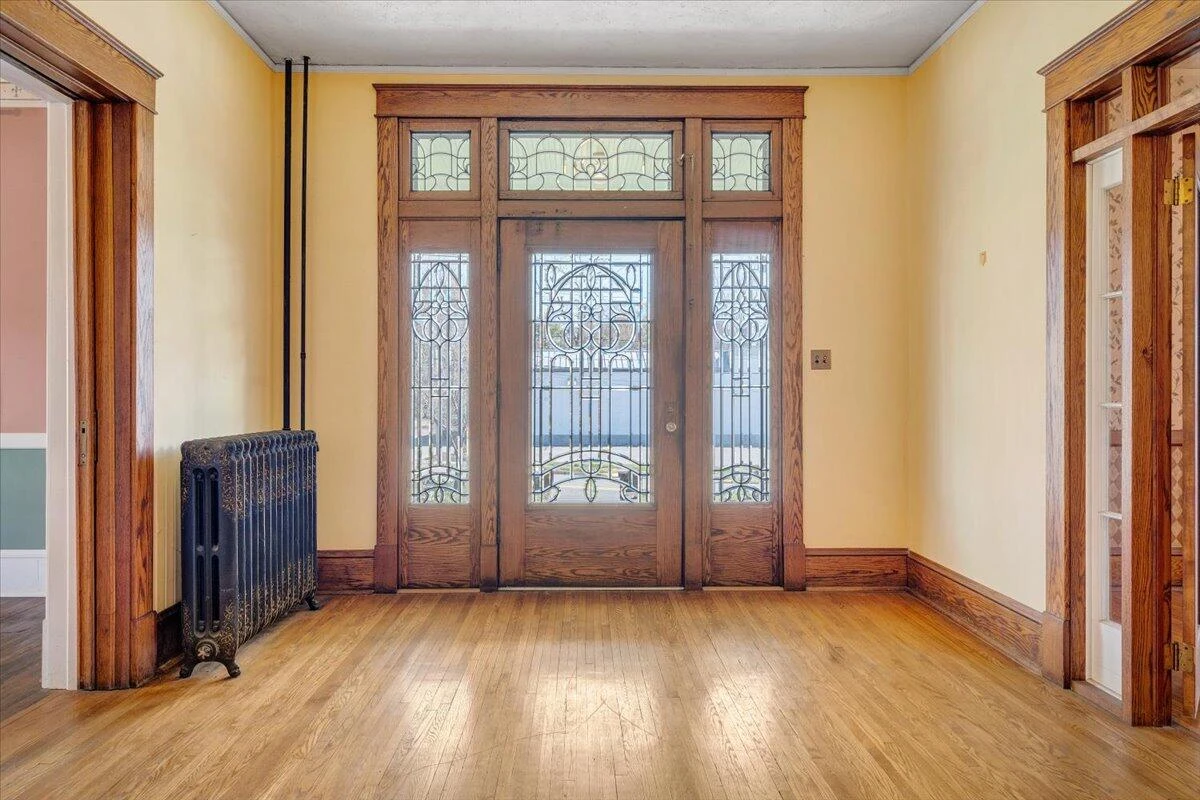 13 Giles AVE - Photo 24