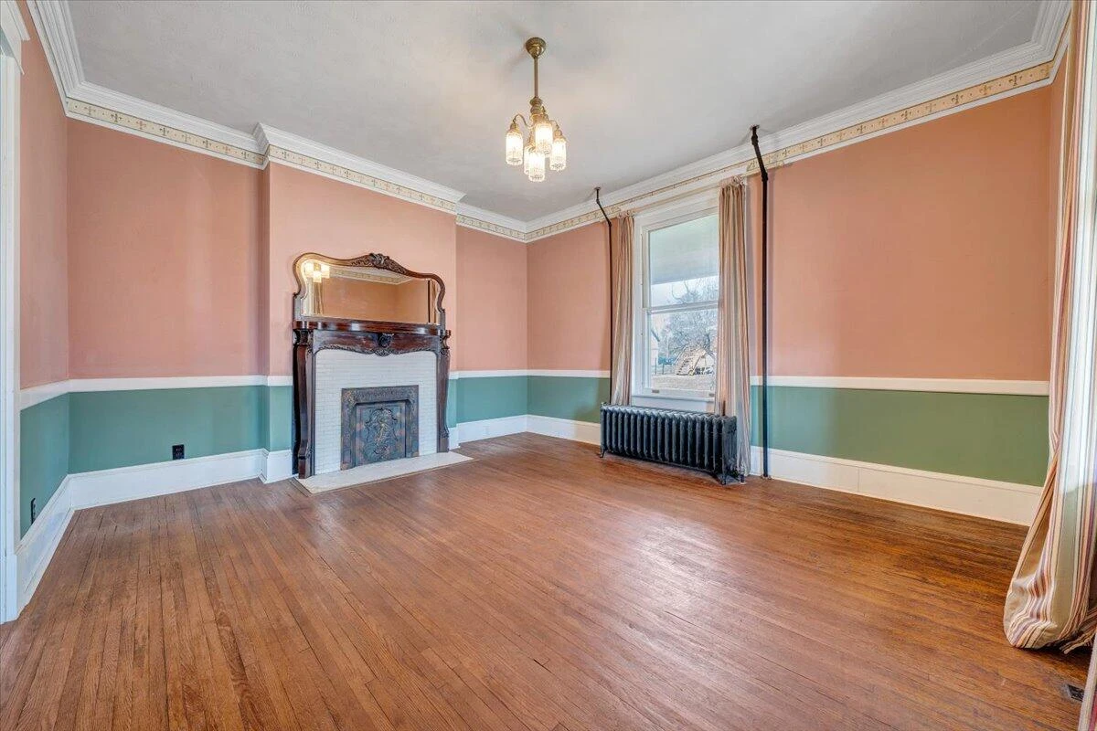 13 Giles AVE - Photo 27