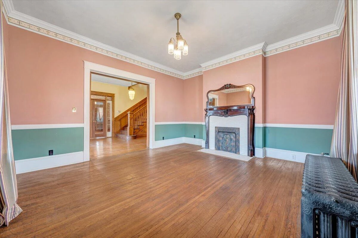 13 Giles AVE - Photo 29